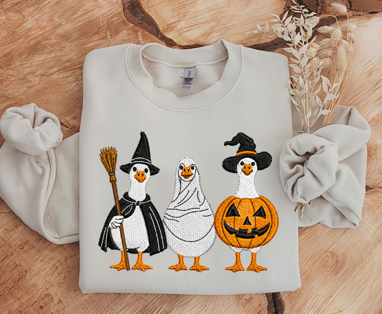Halloween Duck Embroidered Sweatshirt, Goose Embroidered  T-shirt Gifts For Halloween